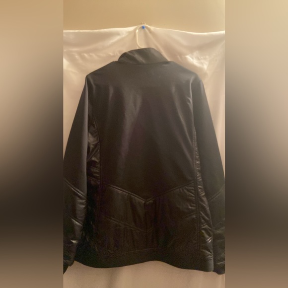 COPY - Ladies XL Nike Golf jacket in black - Picture 3 of 9